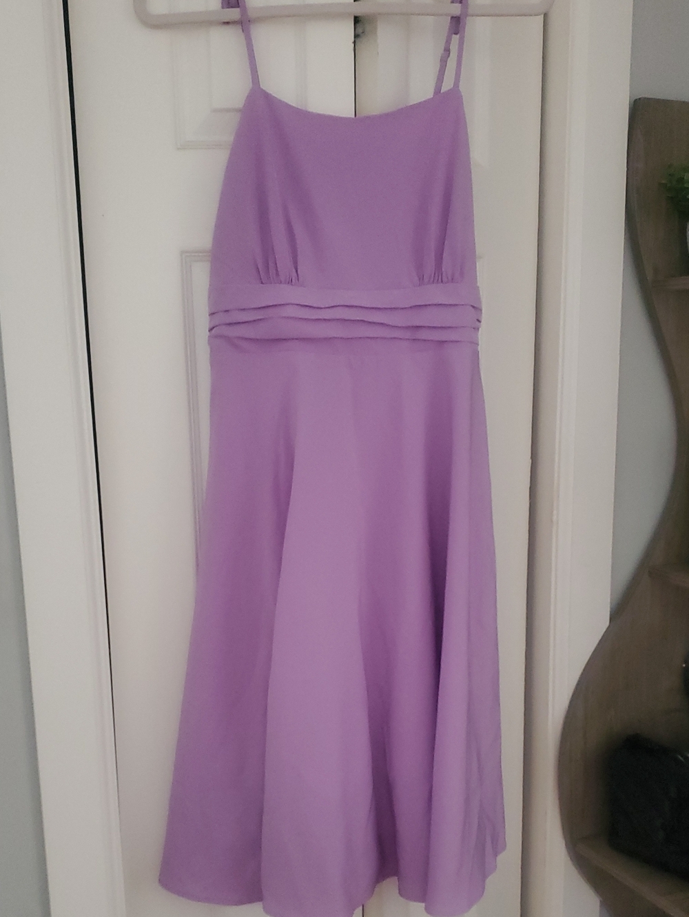 Elegant Lilac Lavendar Purple Spaghetti-Strap Ladies Midi Dress, Size L